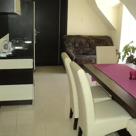 Oazis Apartmanhaz * Hajdúszoboszló