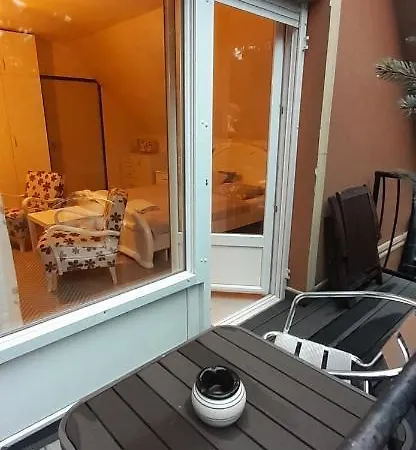 Oazis Apartmanhaz *