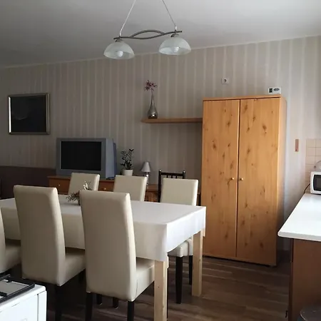 Apartament Oazis Apartmanhaz *