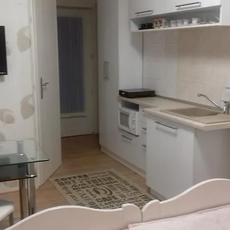 Oazis Apartmanhaz Apartament