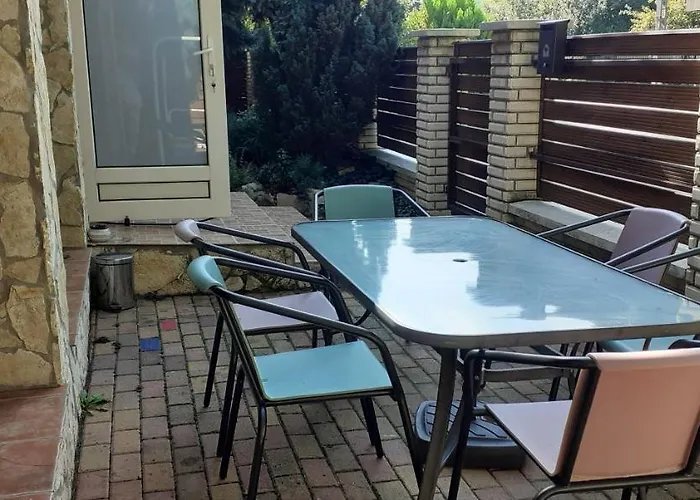 Oazis Apartmanhaz *