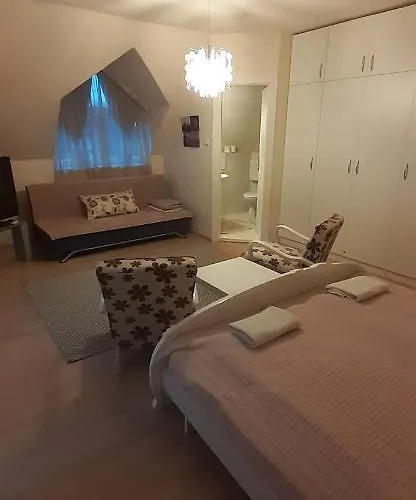 Apartment Oazis Apartmanhaz