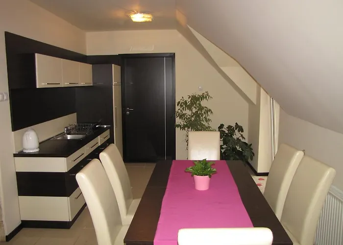 Oazis Apartmanhaz Apartment